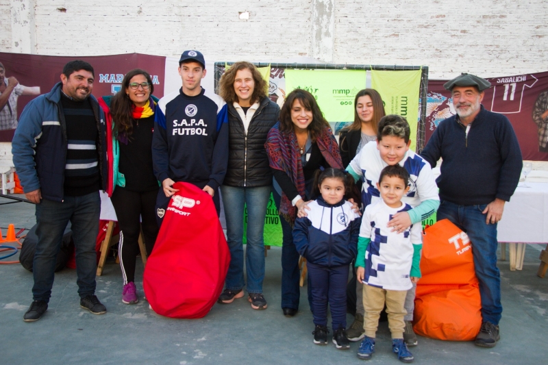 Entrega de Kits Deportivos