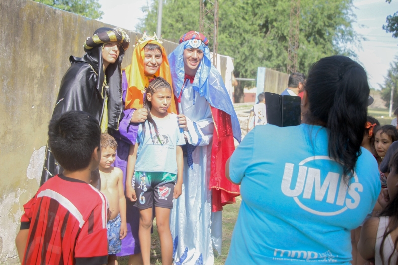 ¡Los Reyes Magos recorrieron las Colonias de Verano en Marcos Paz!