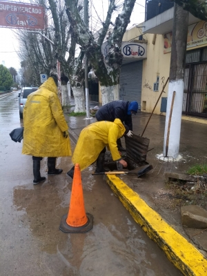 Limpieza y mantenimiento de zanjas, cámaras, boca de tormentas