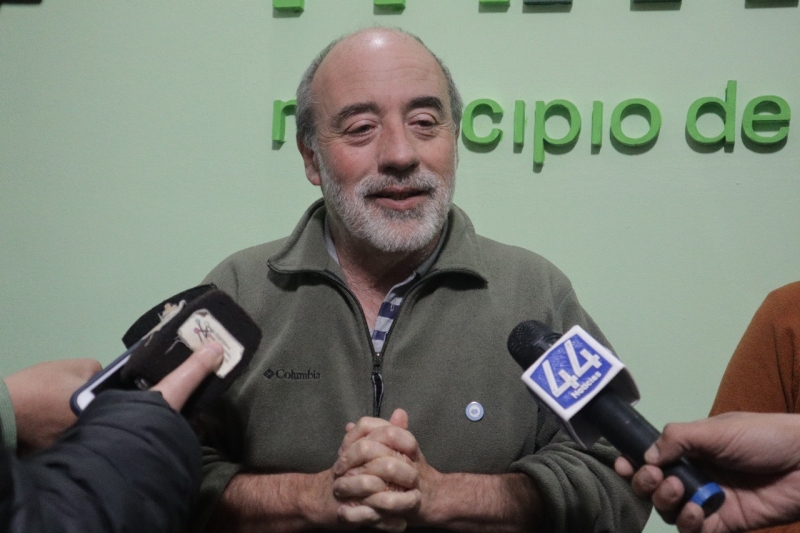 El intendente brindó una conferencia sobre el temporal y obras en el distrito