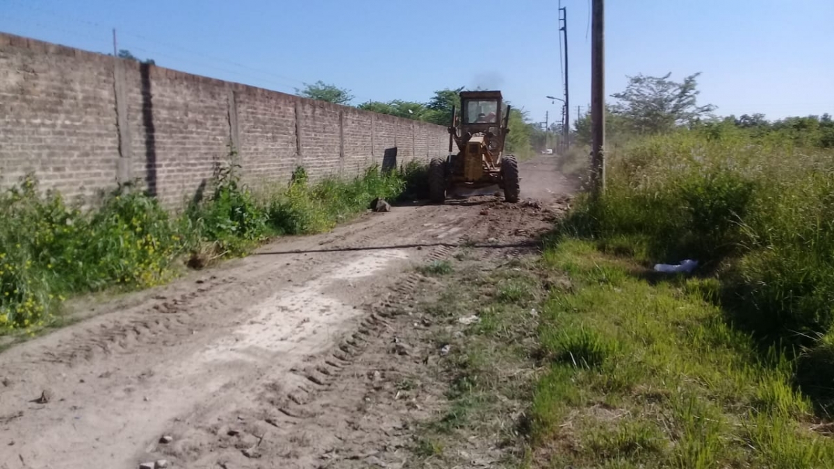 Nivelado de la calle Italia en el barrio Güemes