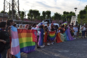 Primera marcha del orgullo en Marcos Paz